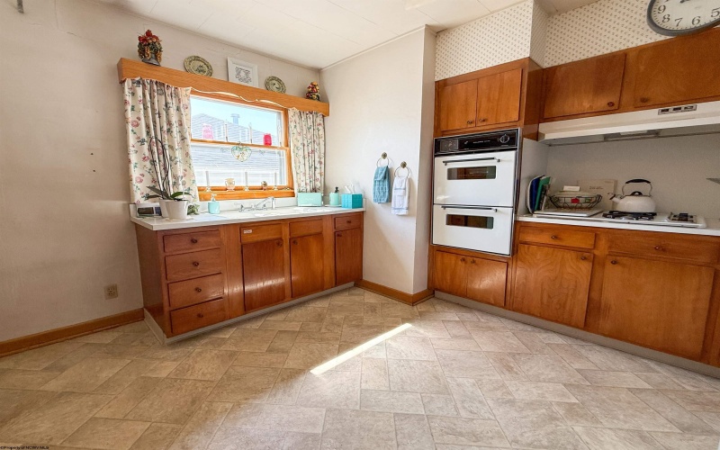 2008 Williams Avenue, Clarksburg, West Virginia 26301, 3 Bedrooms Bedrooms, 6 Rooms Rooms,2 BathroomsBathrooms,Single Family Detached,For Sale,Williams,10161024