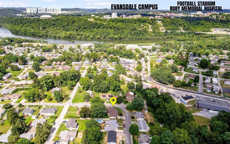 120 Parkview Drive, Morgantown, West Virginia 26501, 2 Bedrooms Bedrooms, 6 Rooms Rooms,1 BathroomBathrooms,Single Family Detached,For Sale,Parkview,10161031