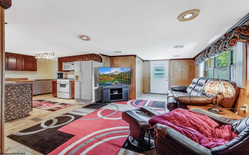 120 Parkview Drive, Morgantown, West Virginia 26501, 2 Bedrooms Bedrooms, 6 Rooms Rooms,1 BathroomBathrooms,Single Family Detached,For Sale,Parkview,10161031