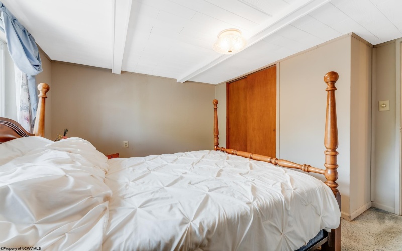 120 Parkview Drive, Morgantown, West Virginia 26501, 2 Bedrooms Bedrooms, 6 Rooms Rooms,1 BathroomBathrooms,Single Family Detached,For Sale,Parkview,10161031