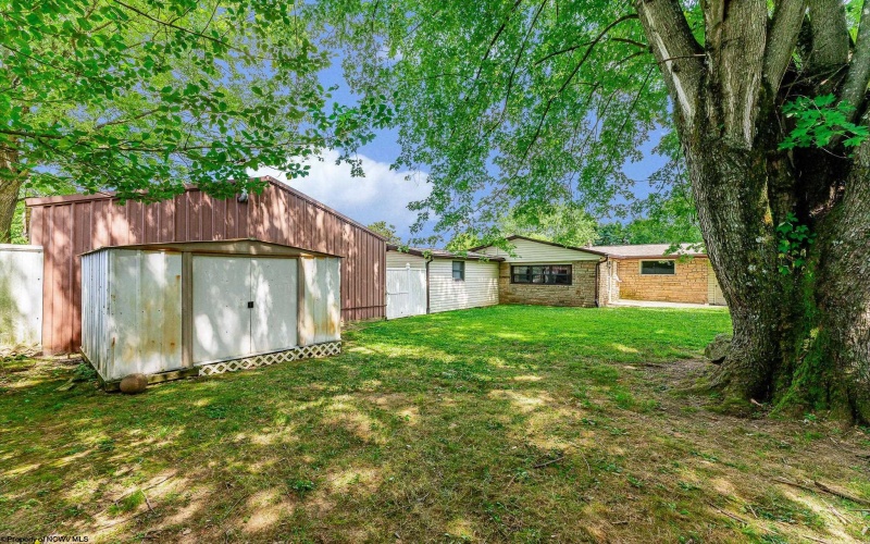 120 Parkview Drive, Morgantown, West Virginia 26501, 2 Bedrooms Bedrooms, 6 Rooms Rooms,1 BathroomBathrooms,Single Family Detached,For Sale,Parkview,10161031
