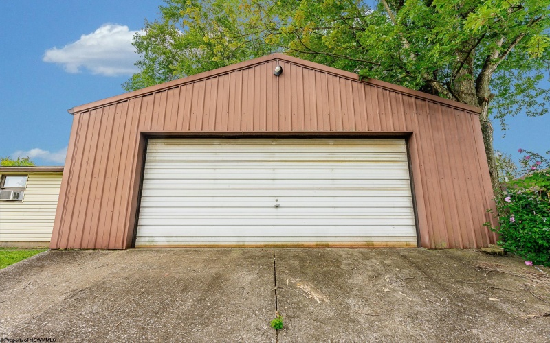 120 Parkview Drive, Morgantown, West Virginia 26501, 2 Bedrooms Bedrooms, 6 Rooms Rooms,1 BathroomBathrooms,Single Family Detached,For Sale,Parkview,10161031