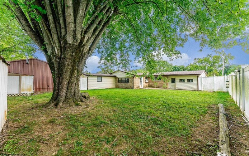 120 Parkview Drive, Morgantown, West Virginia 26501, 2 Bedrooms Bedrooms, 6 Rooms Rooms,1 BathroomBathrooms,Single Family Detached,For Sale,Parkview,10161031