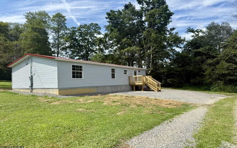 349 Mankins Addition Road, Tunnelton, West Virginia 26444, 3 Bedrooms Bedrooms, 6 Rooms Rooms,2 BathroomsBathrooms,Single Family Detached,For Sale,Mankins Addition,10161045