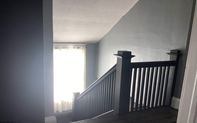 515 Duff Avenue, Clarksburg, West Virginia 26301, 3 Bedrooms Bedrooms, 7 Rooms Rooms,2 BathroomsBathrooms,Single Family Detached,For Sale,Duff,10161042