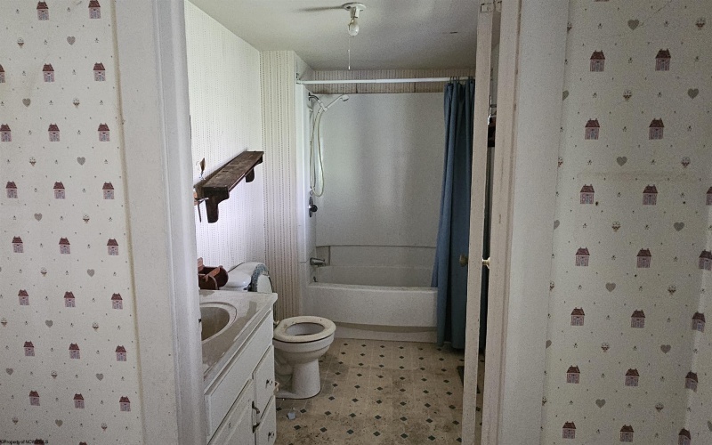 38 Cole Street, Philippi, West Virginia 26416, 4 Bedrooms Bedrooms, 9 Rooms Rooms,1 BathroomBathrooms,Single Family Detached,For Sale,Cole,10161051