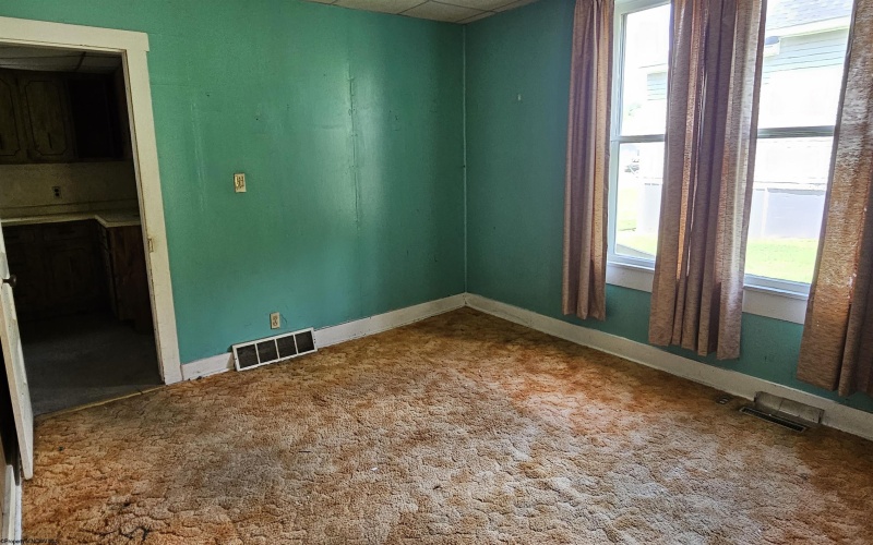 38 Cole Street, Philippi, West Virginia 26416, 4 Bedrooms Bedrooms, 9 Rooms Rooms,1 BathroomBathrooms,Single Family Detached,For Sale,Cole,10161051