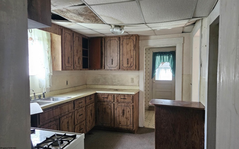 38 Cole Street, Philippi, West Virginia 26416, 4 Bedrooms Bedrooms, 9 Rooms Rooms,1 BathroomBathrooms,Single Family Detached,For Sale,Cole,10161051