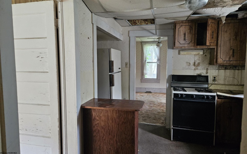 38 Cole Street, Philippi, West Virginia 26416, 4 Bedrooms Bedrooms, 9 Rooms Rooms,1 BathroomBathrooms,Single Family Detached,For Sale,Cole,10161051