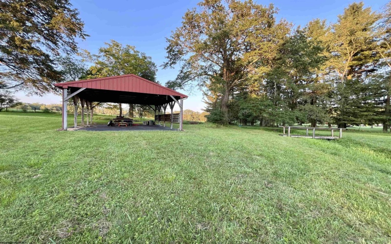 200 BB Road, Arthurdale, West Virginia 26520, 4 Bedrooms Bedrooms, 7 Rooms Rooms,2 BathroomsBathrooms,Single Family Detached,For Sale,BB,10161054