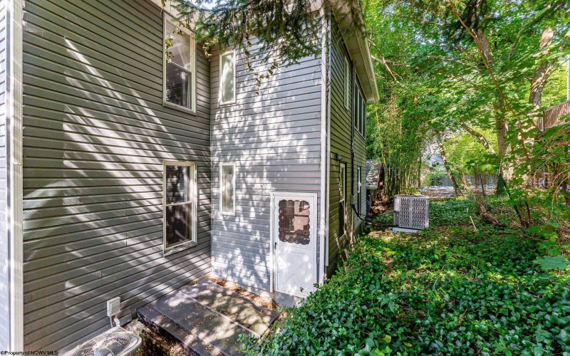 344 Maple Avenue, Morgantown, West Virginia 26501, 4 Bedrooms Bedrooms, 7 Rooms Rooms,3 BathroomsBathrooms,Single Family Detached,For Sale,Maple,10161053