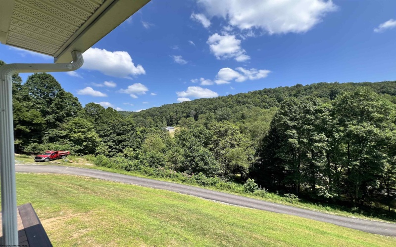 111 Varner Hollow Road, Salem, West Virginia 26426, 7 Bedrooms Bedrooms, 10 Rooms Rooms,3 BathroomsBathrooms,Single Family Detached,For Sale,Varner Hollow,10161066