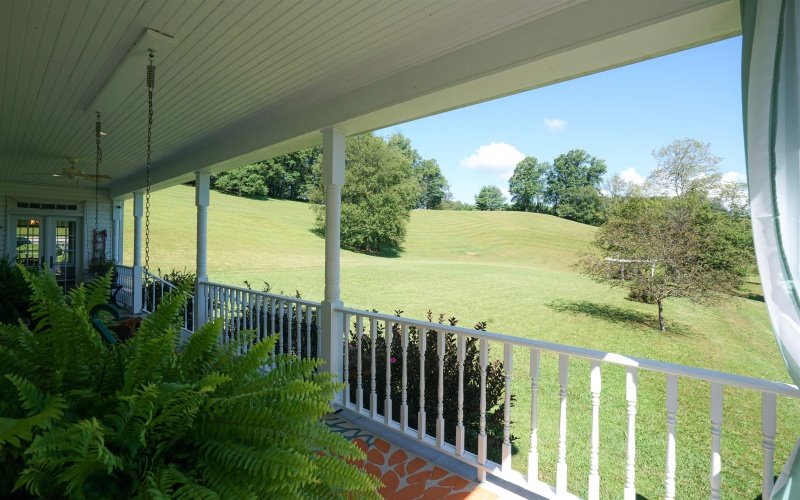 71 Foxmoor Road, Belington, West Virginia 26250, 4 Bedrooms Bedrooms, 10 Rooms Rooms,3 BathroomsBathrooms,Single Family Detached,For Sale,Foxmoor,10161074