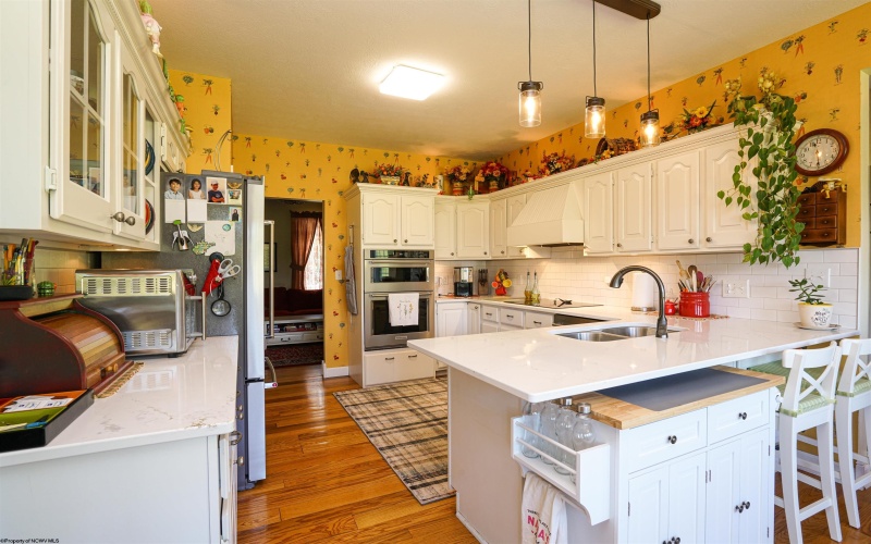 71 Foxmoor Road, Belington, West Virginia 26250, 4 Bedrooms Bedrooms, 10 Rooms Rooms,3 BathroomsBathrooms,Single Family Detached,For Sale,Foxmoor,10161074