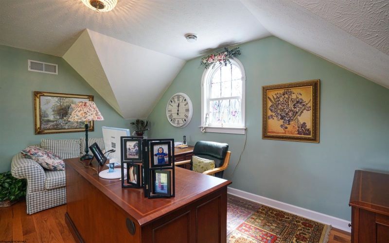 71 Foxmoor Road, Belington, West Virginia 26250, 4 Bedrooms Bedrooms, 10 Rooms Rooms,3 BathroomsBathrooms,Single Family Detached,For Sale,Foxmoor,10161074