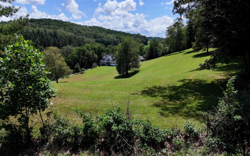 71 Foxmoor Road, Belington, West Virginia 26250, 4 Bedrooms Bedrooms, 10 Rooms Rooms,3 BathroomsBathrooms,Single Family Detached,For Sale,Foxmoor,10161074