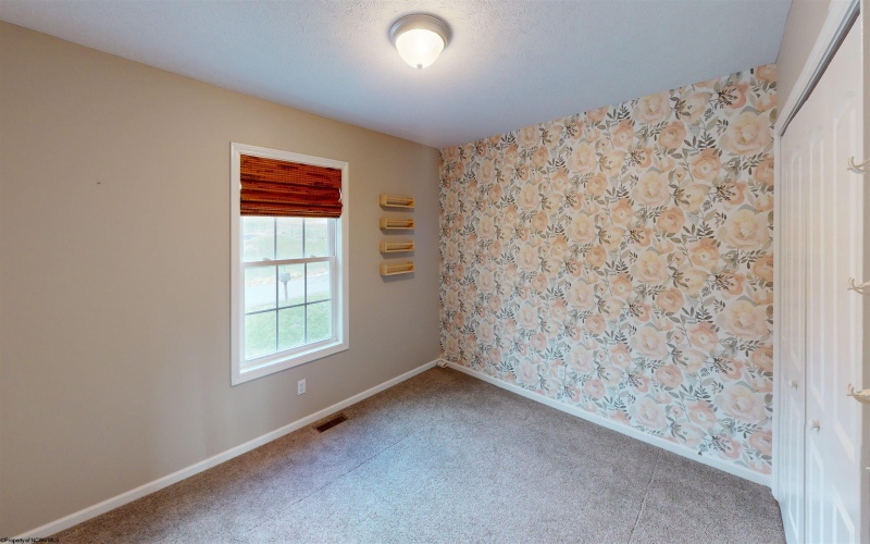 2320 Locust Drive, Fairmont, West Virginia 26554, 4 Bedrooms Bedrooms, 8 Rooms Rooms,3 BathroomsBathrooms,Single Family Detached,For Sale,Locust,10161058