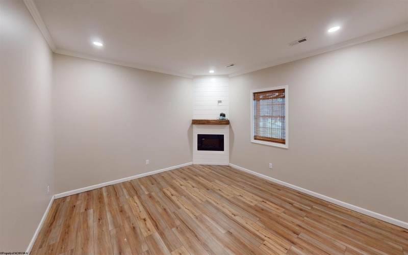 2320 Locust Drive, Fairmont, West Virginia 26554, 4 Bedrooms Bedrooms, 8 Rooms Rooms,3 BathroomsBathrooms,Single Family Detached,For Sale,Locust,10161058