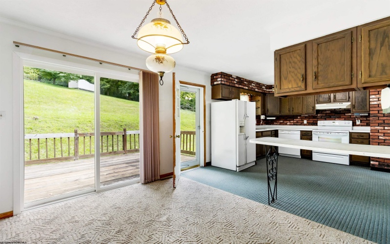 63 Charleston Avenue, Morgantown, West Virginia 26501, 3 Bedrooms Bedrooms, 7 Rooms Rooms,2 BathroomsBathrooms,Single Family Detached,For Sale,Charleston,10161071