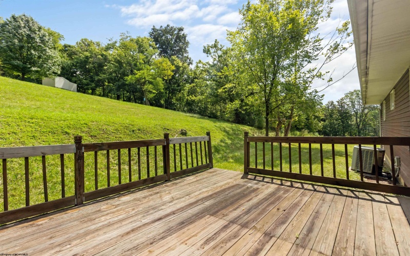 63 Charleston Avenue, Morgantown, West Virginia 26501, 3 Bedrooms Bedrooms, 7 Rooms Rooms,2 BathroomsBathrooms,Single Family Detached,For Sale,Charleston,10161071
