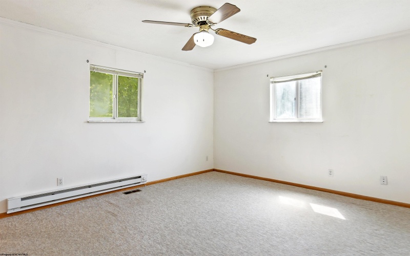 63 Charleston Avenue, Morgantown, West Virginia 26501, 3 Bedrooms Bedrooms, 7 Rooms Rooms,2 BathroomsBathrooms,Single Family Detached,For Sale,Charleston,10161071