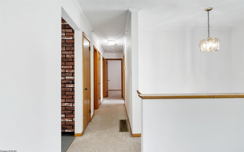 63 Charleston Avenue, Morgantown, West Virginia 26501, 3 Bedrooms Bedrooms, 7 Rooms Rooms,2 BathroomsBathrooms,Single Family Detached,For Sale,Charleston,10161071