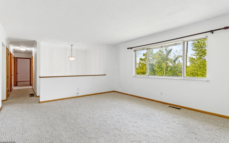 63 Charleston Avenue, Morgantown, West Virginia 26501, 3 Bedrooms Bedrooms, 7 Rooms Rooms,2 BathroomsBathrooms,Single Family Detached,For Sale,Charleston,10161071