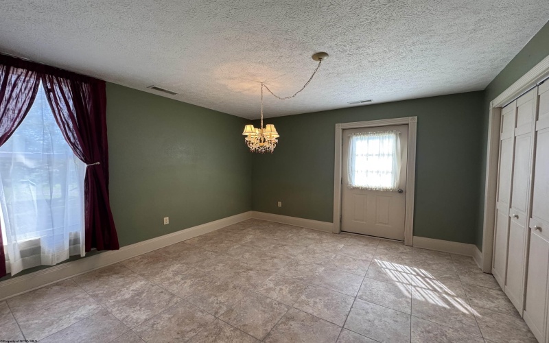 10 Park Street, Buckhannon, West Virginia 26201-2140, 5 Bedrooms Bedrooms, 12 Rooms Rooms,4 BathroomsBathrooms,Single Family Detached,For Sale,Park,10161072