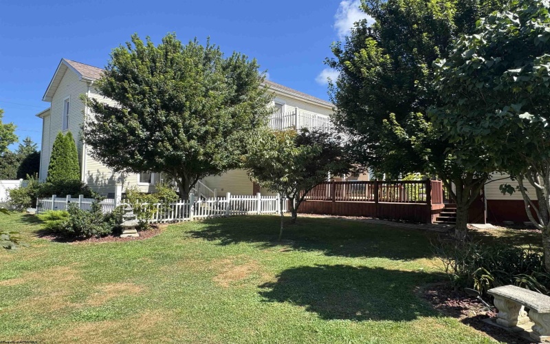 10 Park Street, Buckhannon, West Virginia 26201-2140, 5 Bedrooms Bedrooms, 12 Rooms Rooms,4 BathroomsBathrooms,Single Family Detached,For Sale,Park,10161072