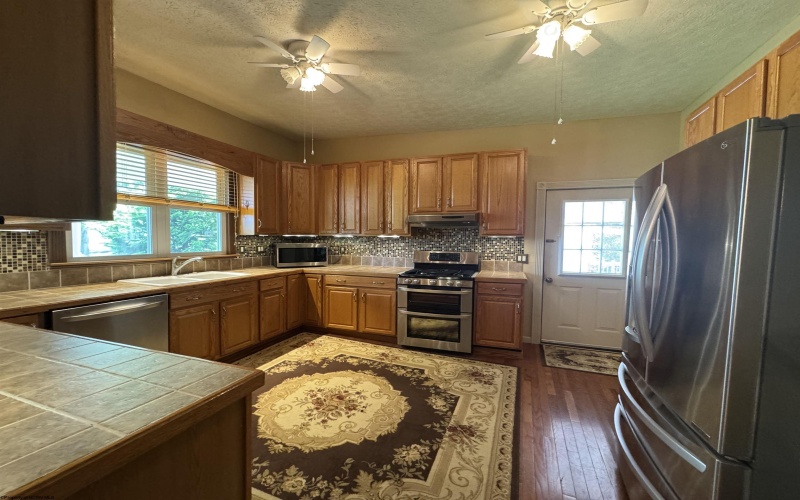 10 Park Street, Buckhannon, West Virginia 26201-2140, 5 Bedrooms Bedrooms, 12 Rooms Rooms,4 BathroomsBathrooms,Single Family Detached,For Sale,Park,10161072