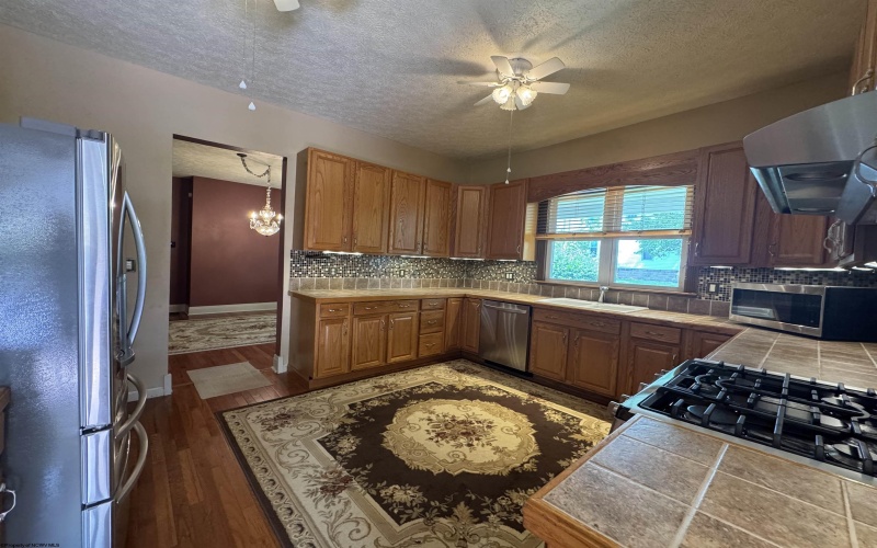 10 Park Street, Buckhannon, West Virginia 26201-2140, 5 Bedrooms Bedrooms, 12 Rooms Rooms,4 BathroomsBathrooms,Single Family Detached,For Sale,Park,10161072