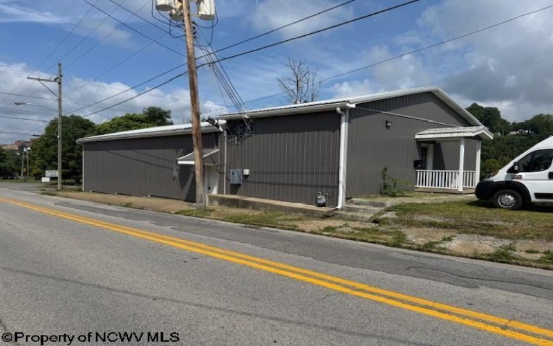 210 Park Avenue, Fairmont, West Virginia 26554, ,Commercial/industrial,For Sale,Park,10161059