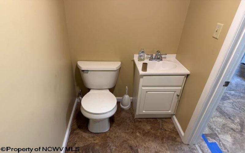 210 Park Avenue, Fairmont, West Virginia 26554, ,Commercial/industrial,For Sale,Park,10161059
