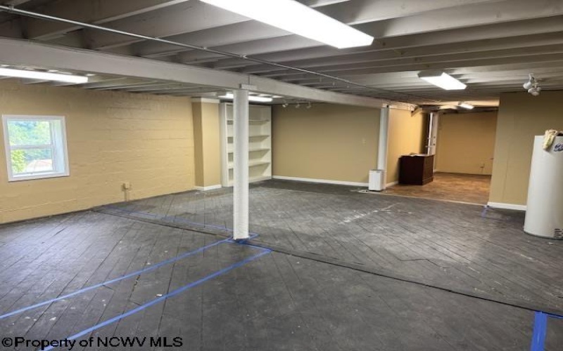 210 Park Avenue, Fairmont, West Virginia 26554, ,Commercial/industrial,For Sale,Park,10161059