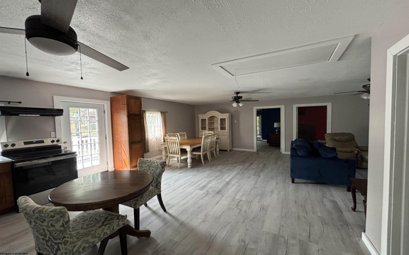 87 School Street, Morgantown, West Virginia 26501, 2 Bedrooms Bedrooms, 5 Rooms Rooms,1 BathroomBathrooms,Residential Rentals,For Rent,School,10161073