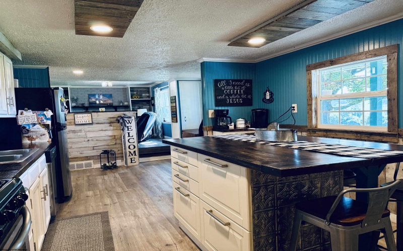 64 Kennedy Store Road, Morgantown, West Virginia 26508, 3 Bedrooms Bedrooms, 8 Rooms Rooms,2 BathroomsBathrooms,Single Family Detached,For Sale,Kennedy Store,10161057