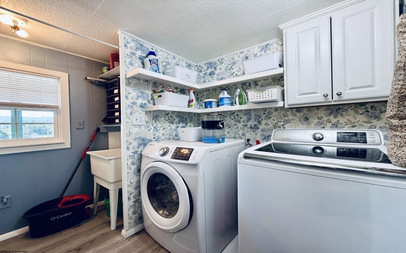 64 Kennedy Store Road, Morgantown, West Virginia 26508, 3 Bedrooms Bedrooms, 8 Rooms Rooms,2 BathroomsBathrooms,Single Family Detached,For Sale,Kennedy Store,10161057