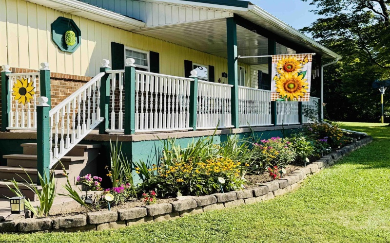 64 Kennedy Store Road, Morgantown, West Virginia 26508, 3 Bedrooms Bedrooms, 8 Rooms Rooms,2 BathroomsBathrooms,Single Family Detached,For Sale,Kennedy Store,10161057