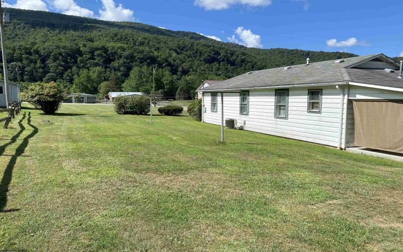 919 Main Street, Hendricks, West Virginia 26271, 2 Bedrooms Bedrooms, 7 Rooms Rooms,1 BathroomBathrooms,Single Family Detached,For Sale,Main,10161055
