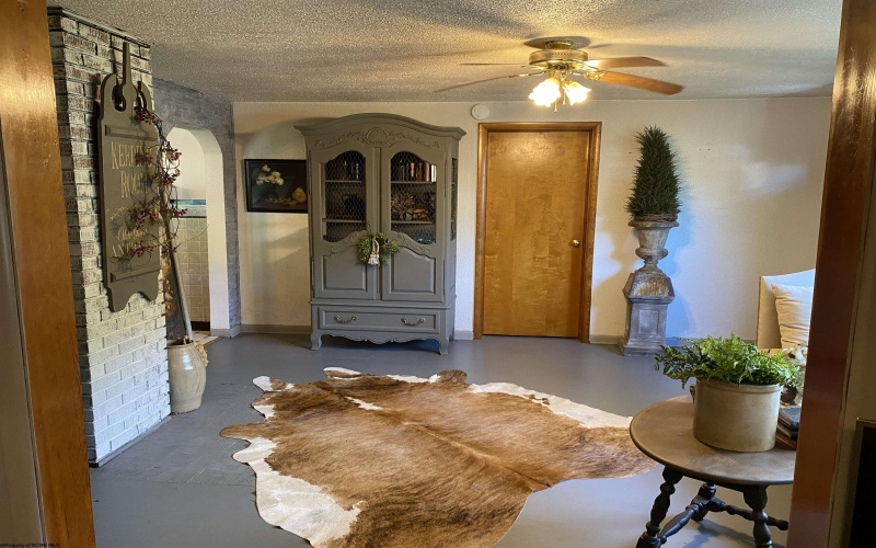 919 Main Street, Hendricks, West Virginia 26271, 2 Bedrooms Bedrooms, 7 Rooms Rooms,1 BathroomBathrooms,Single Family Detached,For Sale,Main,10161055