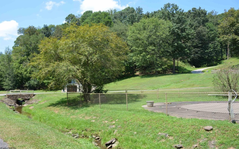 617 Sauls Run Road, Weston, West Virginia 26452, 3 Bedrooms Bedrooms, 9 Rooms Rooms,2 BathroomsBathrooms,Single Family Detached,For Sale,Sauls Run,10161080