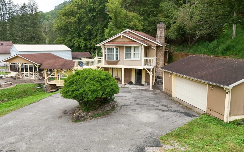 617 Sauls Run Road, Weston, West Virginia 26452, 3 Bedrooms Bedrooms, 9 Rooms Rooms,2 BathroomsBathrooms,Single Family Detached,For Sale,Sauls Run,10161080