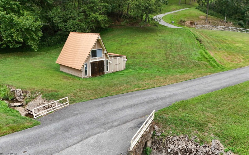 617 Sauls Run Road, Weston, West Virginia 26452, 3 Bedrooms Bedrooms, 9 Rooms Rooms,2 BathroomsBathrooms,Single Family Detached,For Sale,Sauls Run,10161080