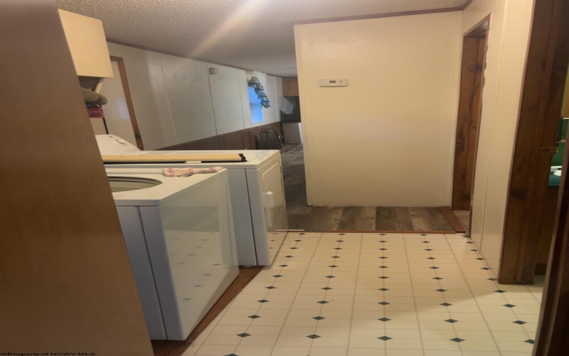 703 Valley Hiills Estate Lane Street, Horner, West Virginia 26372, 2 Bedrooms Bedrooms, 5 Rooms Rooms,1 BathroomBathrooms,Single Family Detached,For Sale,Valley Hiills Estate Lane,10161078