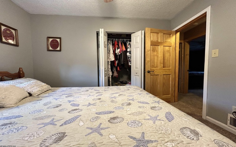 17 Hampton Drive, Lost Creek, West Virginia 26385, 3 Bedrooms Bedrooms, 7 Rooms Rooms,1 BathroomBathrooms,Single Family Detached,For Sale,Hampton,10161077