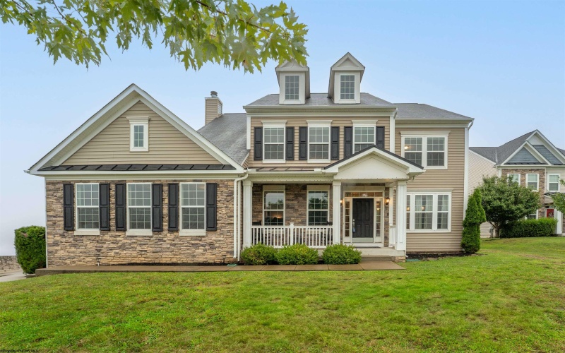 467 Blackberry Ridge Drive, Morgantown, West Virginia 26508-4869, 4 Bedrooms Bedrooms, 12 Rooms Rooms,2 BathroomsBathrooms,Single Family Detached,For Sale,Blackberry Ridge,10161097