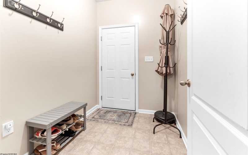 467 Blackberry Ridge Drive, Morgantown, West Virginia 26508-4869, 4 Bedrooms Bedrooms, 12 Rooms Rooms,2 BathroomsBathrooms,Single Family Detached,For Sale,Blackberry Ridge,10161097
