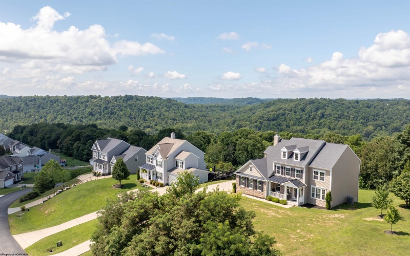 467 Blackberry Ridge Drive, Morgantown, West Virginia 26508-4869, 4 Bedrooms Bedrooms, 12 Rooms Rooms,2 BathroomsBathrooms,Single Family Detached,For Sale,Blackberry Ridge,10161097