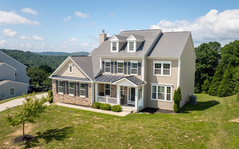 467 Blackberry Ridge Drive, Morgantown, West Virginia 26508-4869, 4 Bedrooms Bedrooms, 12 Rooms Rooms,2 BathroomsBathrooms,Single Family Detached,For Sale,Blackberry Ridge,10161097