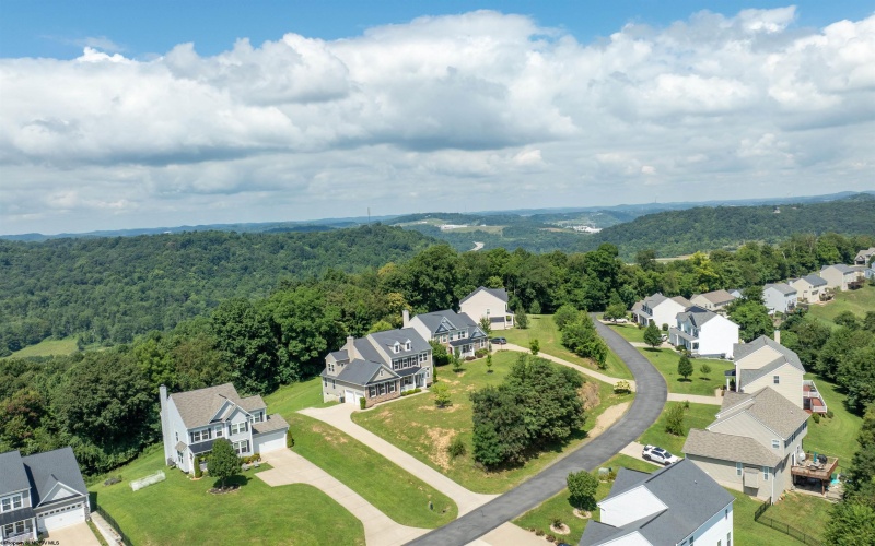 467 Blackberry Ridge Drive, Morgantown, West Virginia 26508-4869, 4 Bedrooms Bedrooms, 12 Rooms Rooms,2 BathroomsBathrooms,Single Family Detached,For Sale,Blackberry Ridge,10161097